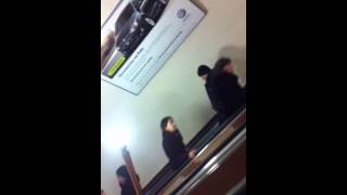 Узбек vs эскалатор