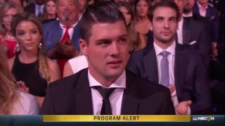 Patrick Kane wins Hart Memorial Trophy  3