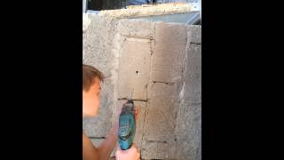 Как крепиться в шлакоблок