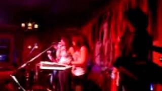 Sweet dreams ErC-Eleana (live @ psiri)