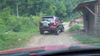 Sportage on gravel road