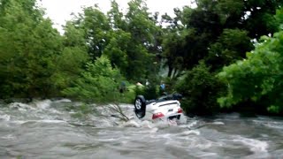 CRAZY! Cars are carried away by streams! Somalia, Africa!
