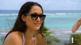 (720pHD): WWE Total Divas