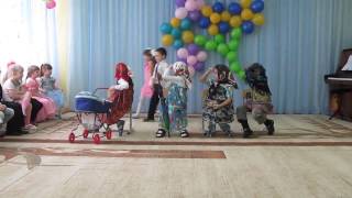 Сценка в детском саду ко дню 8 марта