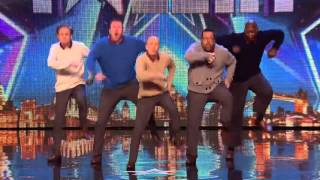 Мужчины танцуют на шоу талантов BRITAINS GOT TALENT