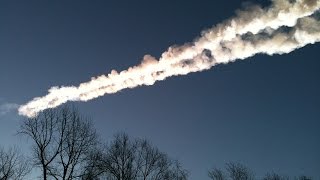 Метеорит в небе над Бангкоком.Тайланд