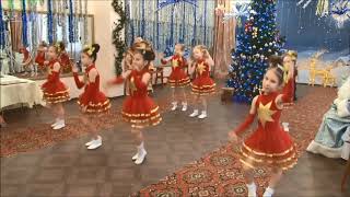 Танец "Детки-конфетки"