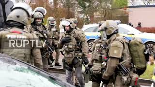 Germany: Reported armed teenager triggers large police operation at Hamburg school