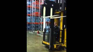 Yale MTC15 Turret Truck (MiniMast)