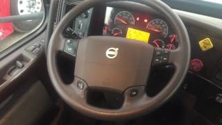 Praca kierowcy zawodowego w USA - volvo 670 w środku automat