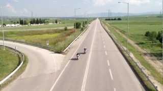 Suzuki B-King 1400 vs Suzuki GSXR 1000