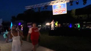 Champion Holiday Village.Гала-ужин.Вынос тортика))Queen-We Are The Champions