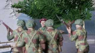 PLASTIC ARMY MEN - A BRIDGE TOO NEAR