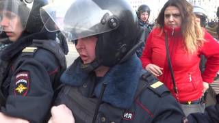 Полиция применяет дубинки 26 марта 2017 г.