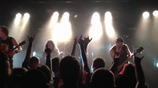 Dave Evans & Barbed Wire - Let There Be Rock (AC/DC)
