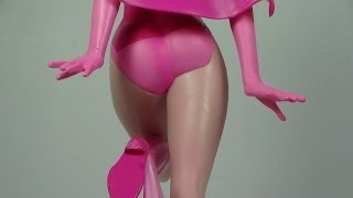 Invincible: Atom Eve Femme Fatales PVC Diamond Select Toys Statue Review