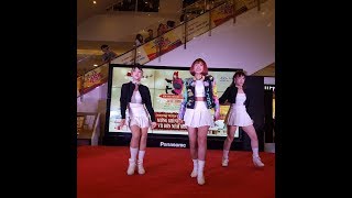 [Full HD] Khởi My @ AEON MALL Bình Dương Canary (31/12/2017)