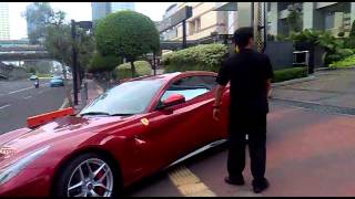 Ferrari F12 Berlinetta acceleration!