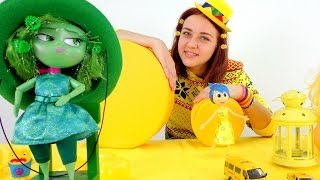 Видео для девочек. Брезгливость в зелёном, а Лена в жёлтом!