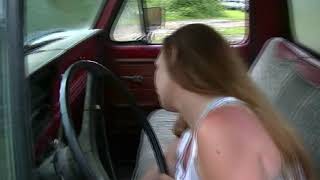 Sexy girl pedal pumping barefoot
