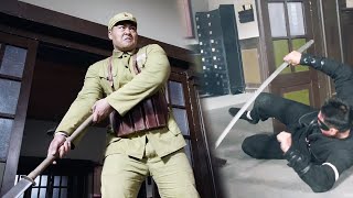 黑衣人殺進共軍基地，共軍隊長磨好祖傳砍刀，要讓他們全部有來無回！ ️ 抗日