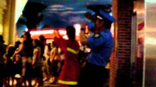 キッザニアのオープニングダンス。