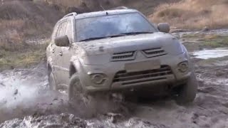 Lada Niva vs Mitsubishi Pajero Sport Off road Extreme 4x4 Compilation
