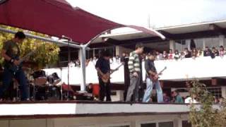 Oye mi voz-Voces