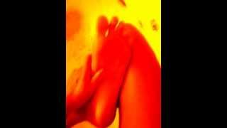 Mistress Raquel's: sexy Feet & leg bathtime taunt