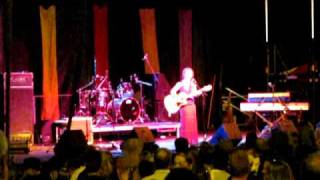 Dar Williams performs "The Christians and the Pagans" at Bele Chere 2009