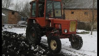 Т-25 і плуг на 2 корпуси (по снігу)
