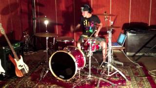 100 Кила feat. Бобо - "Виновен" DRUM REMIX