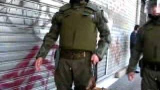 Paco agrede a mujer con perro policial.