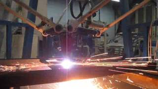Delta robot with plasma cutting