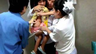 VID-20110902-00030.3GP ดูพี่สาวโดนวัคซีนบ้าง