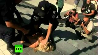 Феминистки выступают против Лукашенко и Евро 2012 (18+)