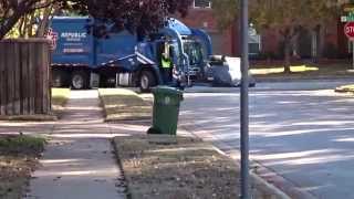 Republic Services Mack LEU Heil Half/Pack Freedom Curotto Can