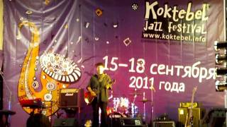 Коктебель - сцена на пляже у Калипсо