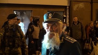 «Пливе кача» на Марше Памяти Героев Украины.