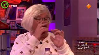 Paul de Leeuw imiteert Medium Joke