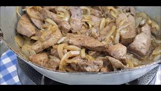 Hagymás sertésmáj-Свиная печень с луком-猪肝洋葱 -Schweineleber mit Zwiebeln-Pork liver with onion