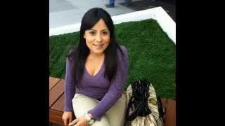 gabriela regia luciendo bluzas