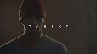 T O N S K Y