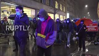 Germany: Hundreds of COVID vaxx sceptics march through Stuttgart's inner city