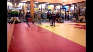 20121225 Димка акробатика