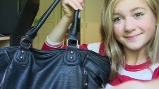 Whats In My Schoolbag!