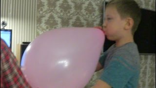 Vlog#6 Лёша делает себе макияж?Лопаем шарики, Шопинг.