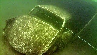 Ińsko Moto Show / Car wrecks in Insko lake in Poland