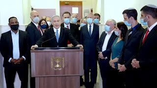 Премьер-министр Израиля: "Я - не пудель"