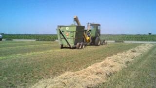 John Deere 425 cubers